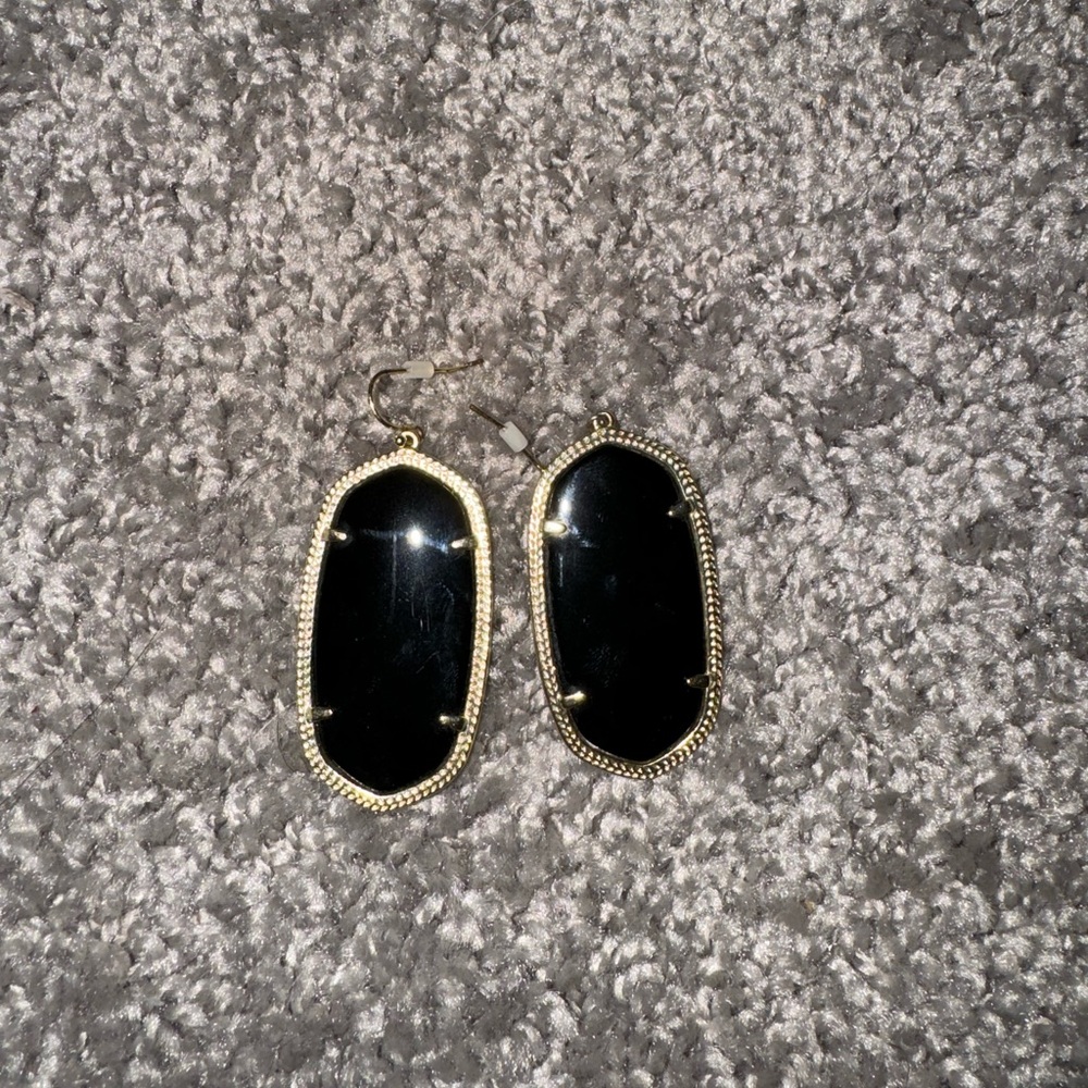 Kendra Scott Elegant Black and Gold Earrings